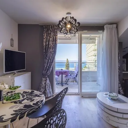 By The Sea - 20587 *