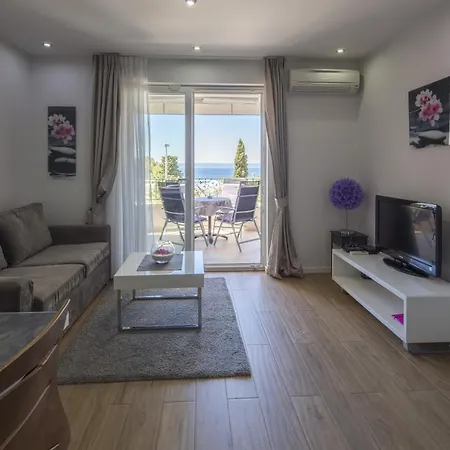 By The Sea - 20587 דירה