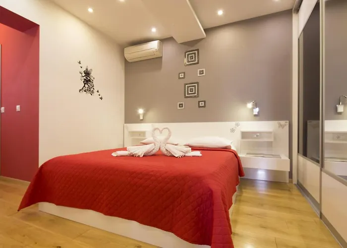 By The Sea - 20587 *